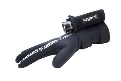 Держатель подводного фонаря "СПРУТ  2.0" на ЗАПЯСТЬЕ И ЛАДОНЬ  SARGAN